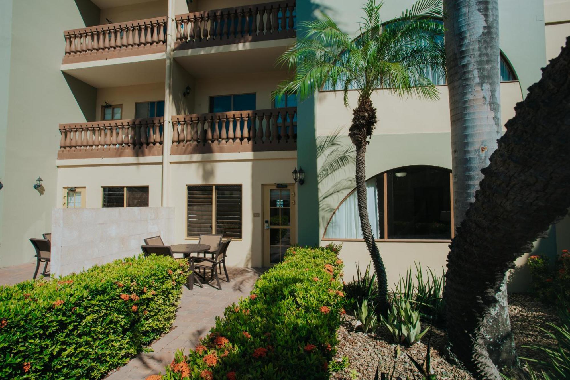 Eagle Aruba Resort Palm Beach Exterior photo